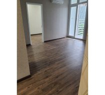 Thi công sàn nhựa giả gỗ giá rẻ cho a khách tại CC Ba Cu, Vũng Tàu