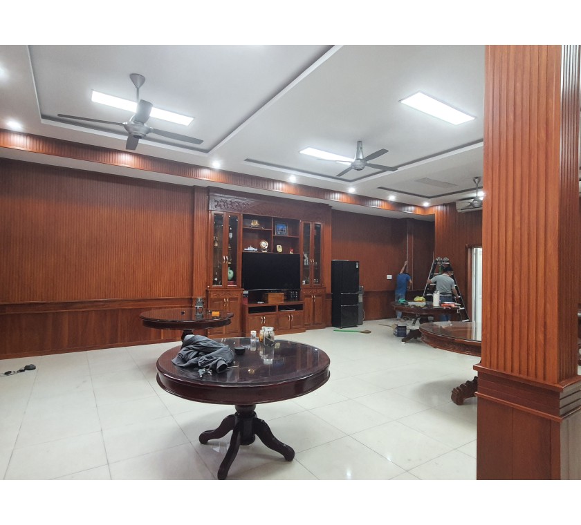 Thi công ốp tường giả gỗ ở bà rịa vũng tàu