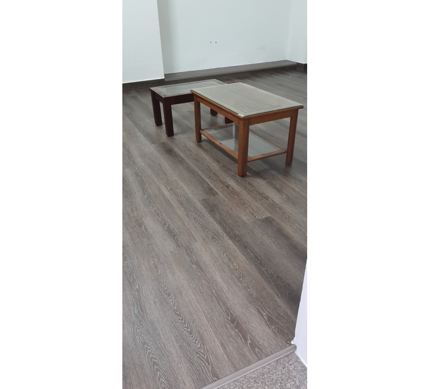 Thi công sàn nhựa giả gỗ ở 172 Trần Phú, Vũng Tàu